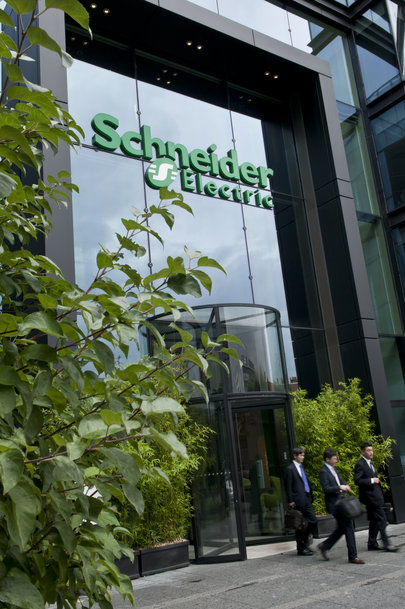 Energie und Nachhaltigkeit in Unternehmen: Schneider Electric stellt neue Studie vor
